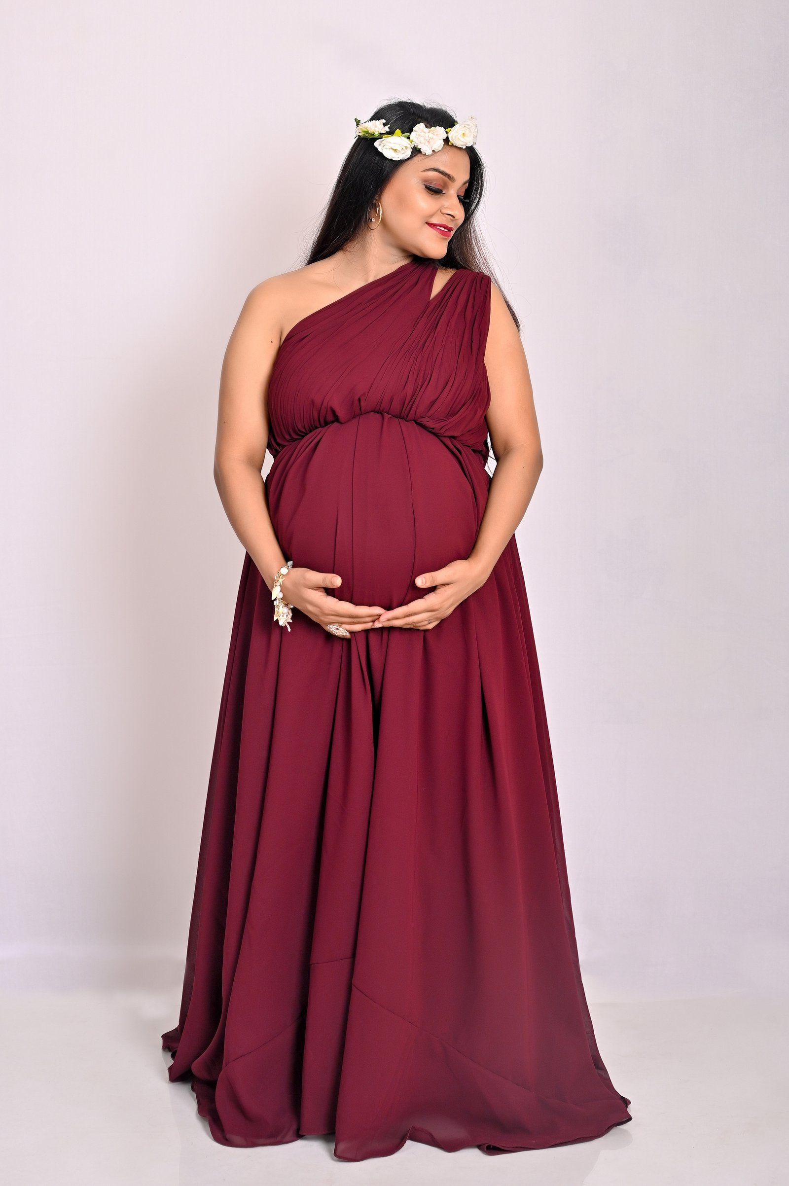 Maternity photography by Nirvana Photography