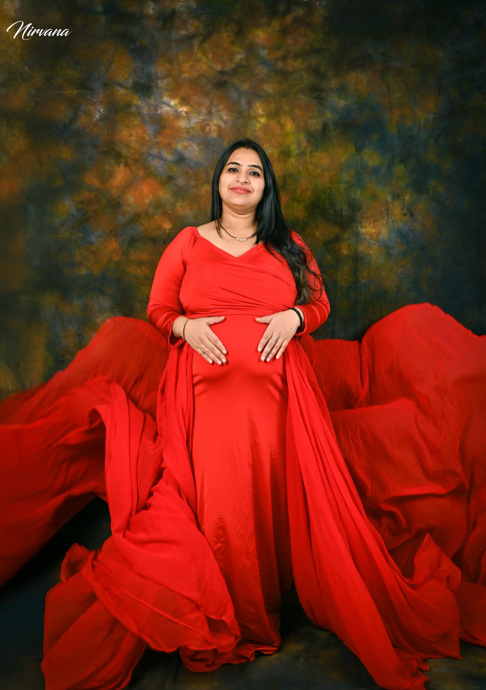Elegant maternity portrait by Nirvana Photography, image 8