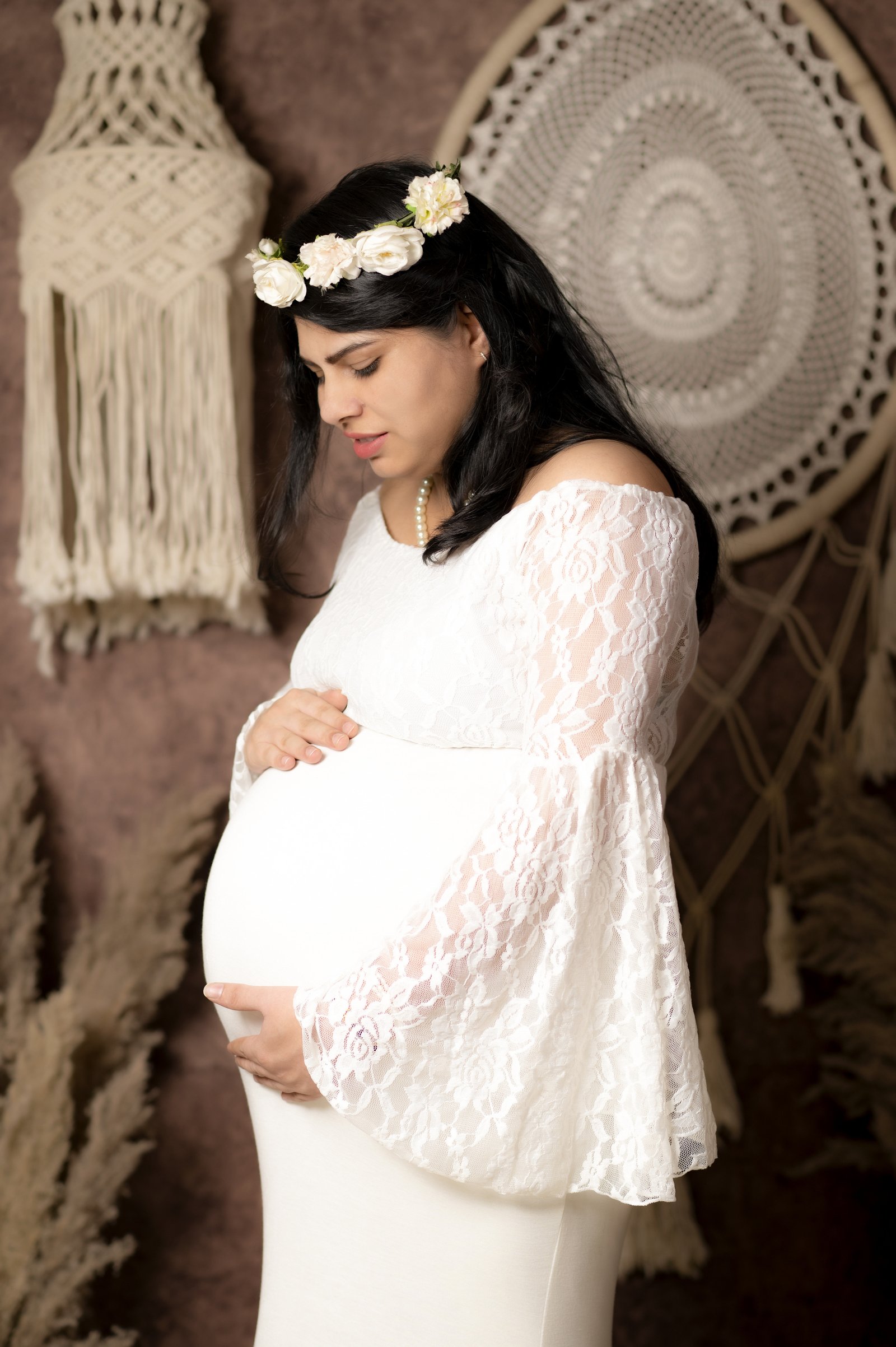 Elegant maternity portrait by Nirvana Photography, image 11