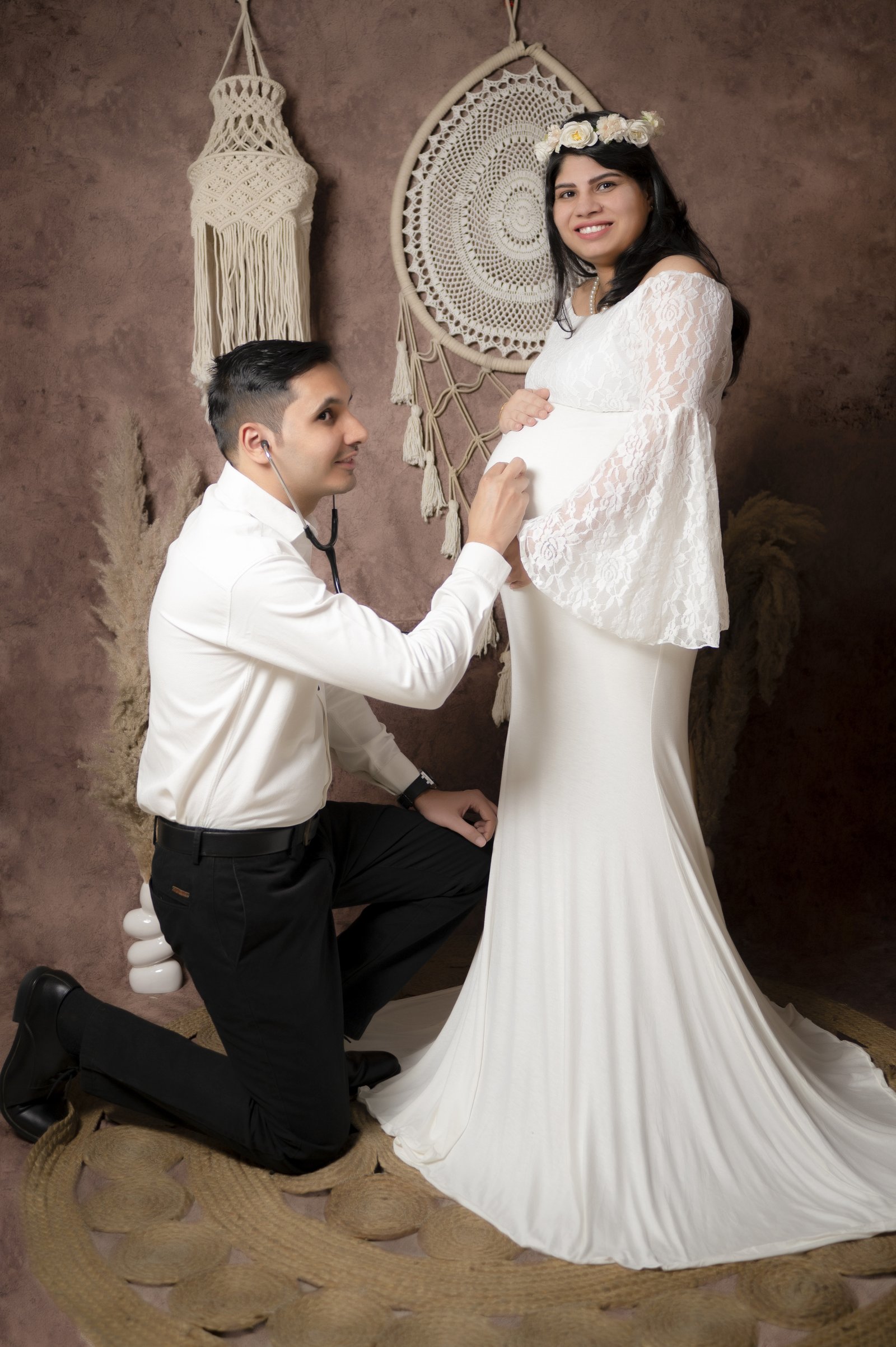 Elegant maternity portrait by Nirvana Photography, image 12