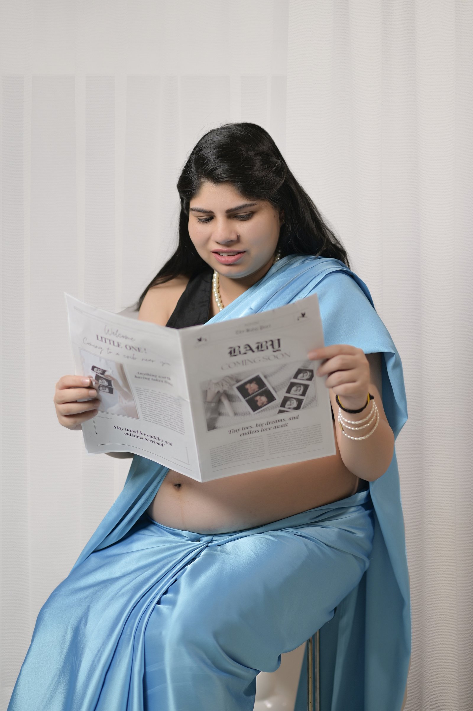 Elegant maternity portrait by Nirvana Photography, image 15