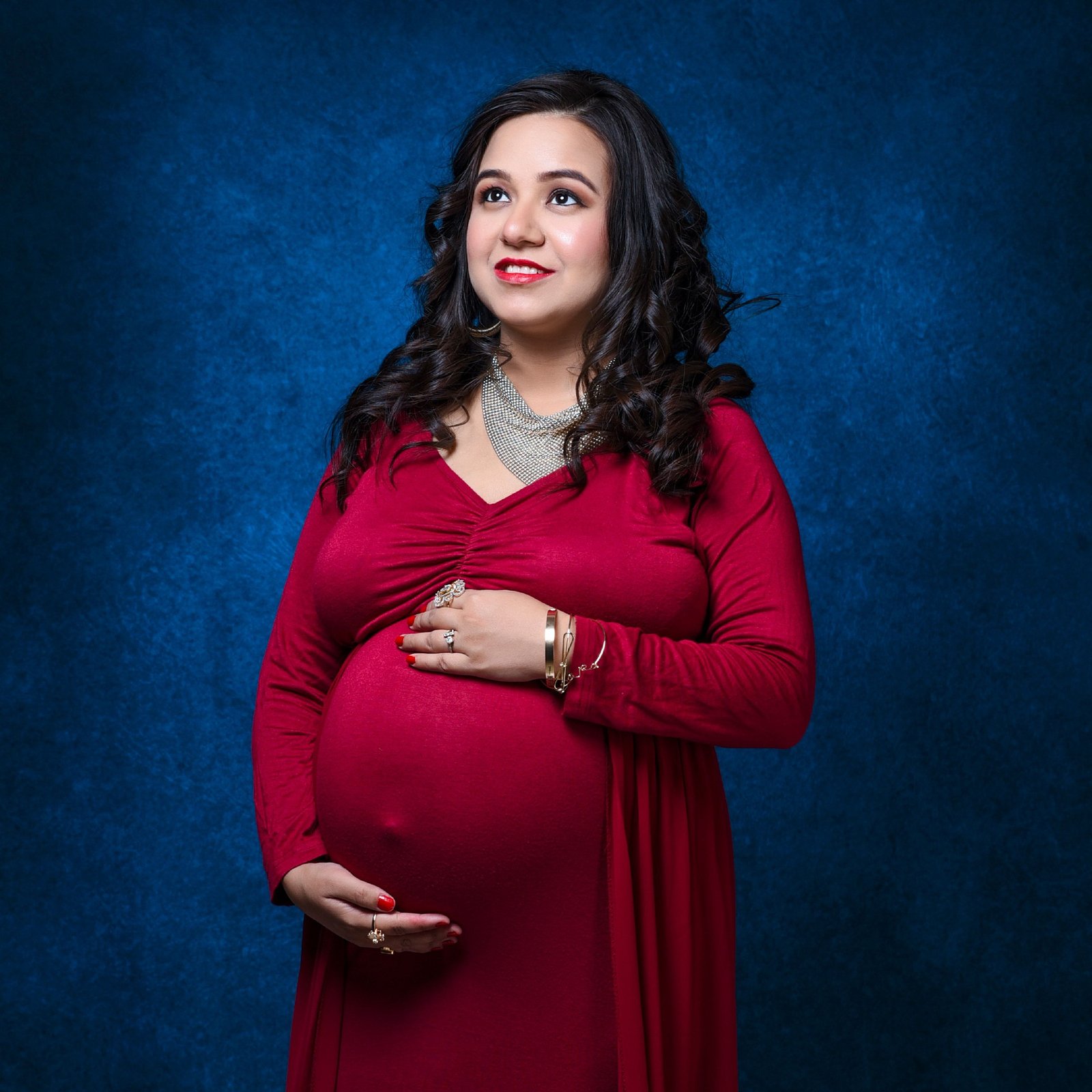 Elegant maternity portrait by Nirvana Photography, image 22